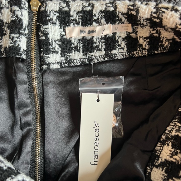 Francesca’s | Checkered Houndstooth Mini Skirt - Picture 4 of 10